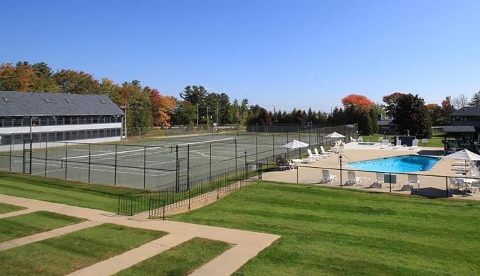 Nautical Mile Resort Wells Exterior photo